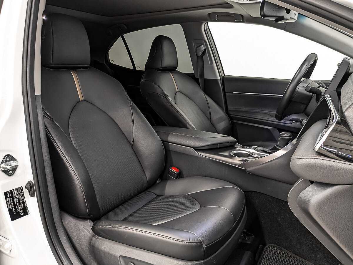Купить Toyota Camry с пробегом. Фото: #23