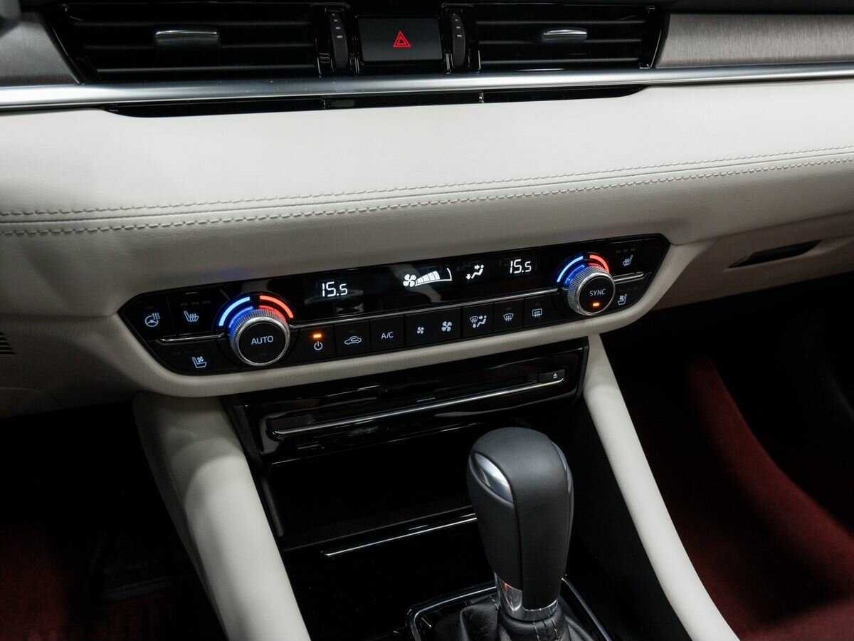 Купить Mazda 6 с пробегом. Фото: #21