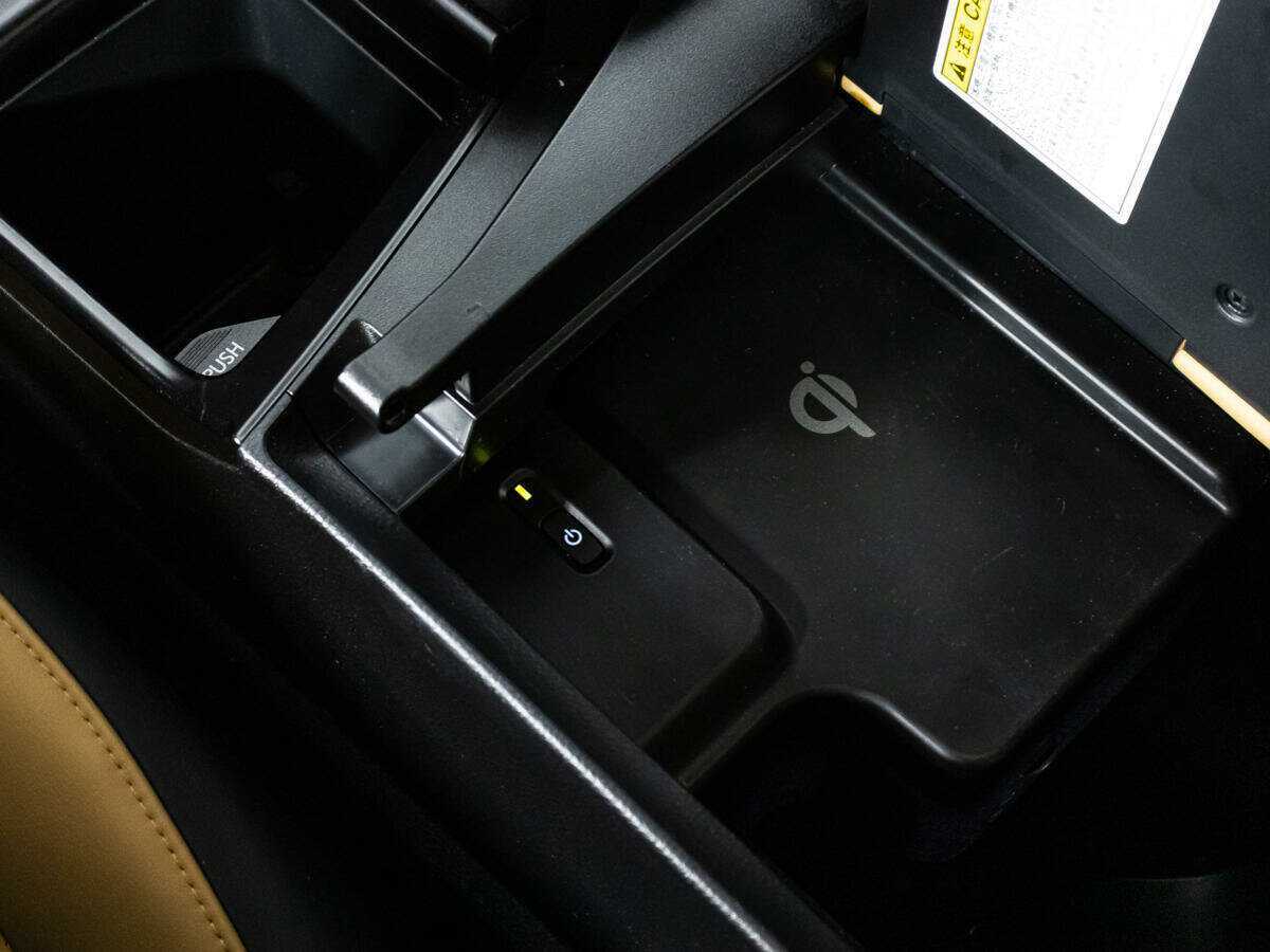 Купить Lexus ES с пробегом. Фото: #18
