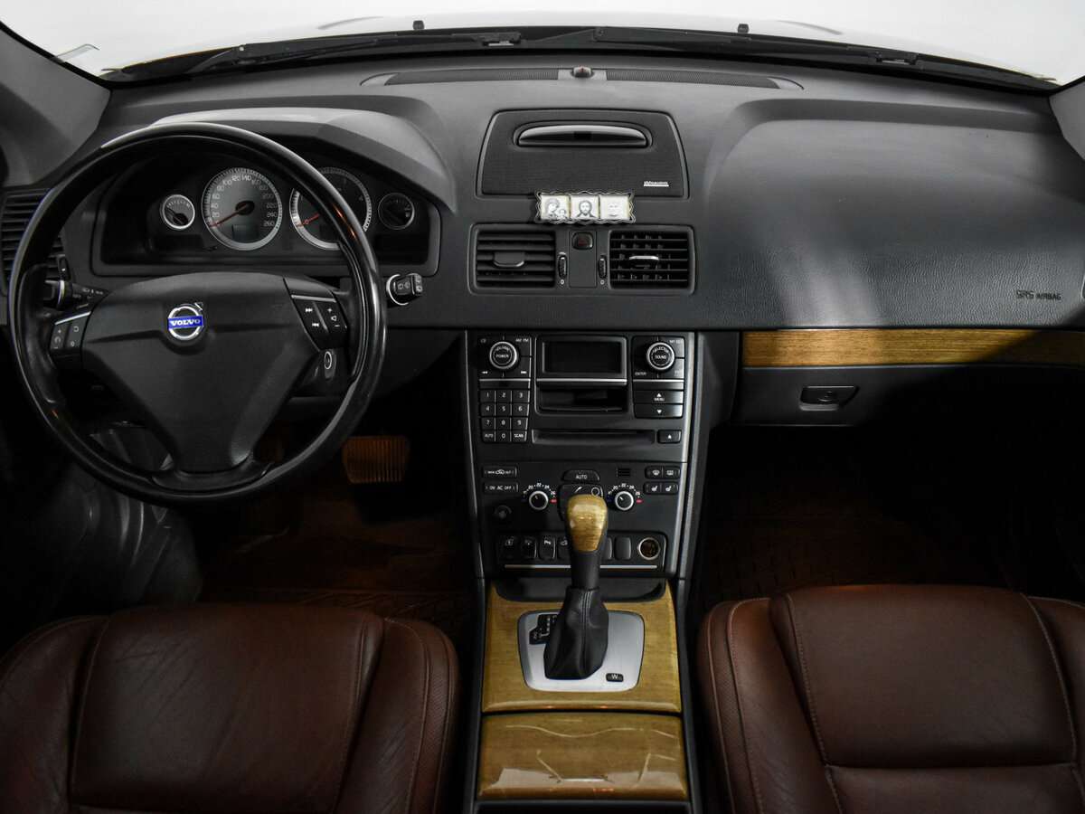 Купить Volvo XC90 с пробегом. Фото: #13