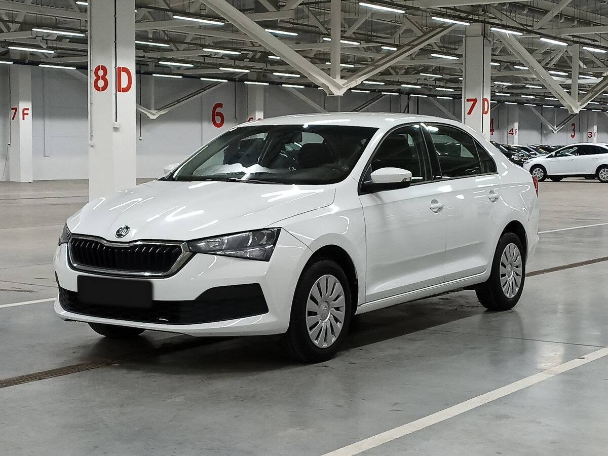 Купить Skoda Rapid с пробегом. Фото: #0