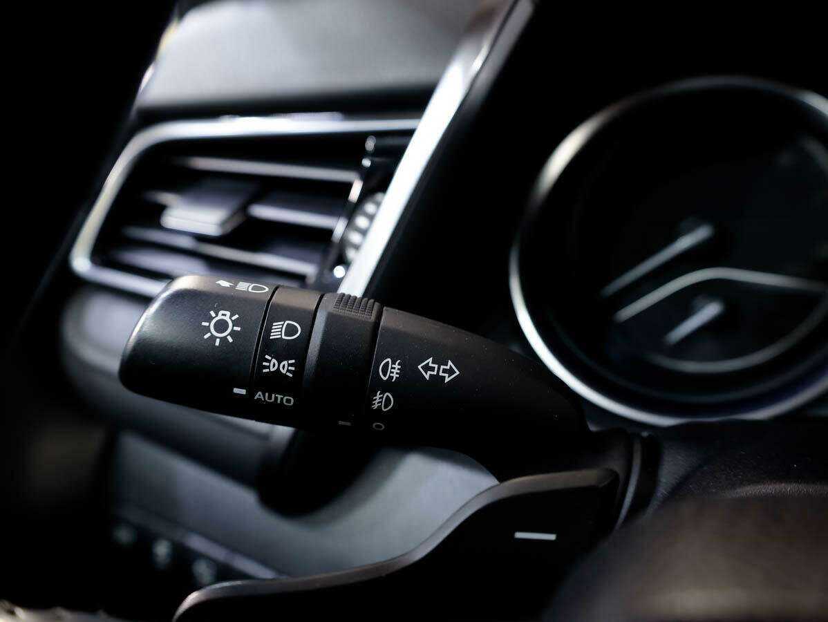 Купить Toyota Camry с пробегом. Фото: #22
