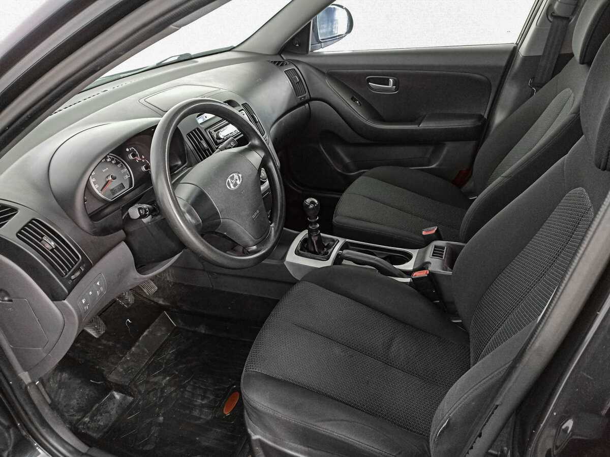 Купить Hyundai Elantra с пробегом. Фото: #15