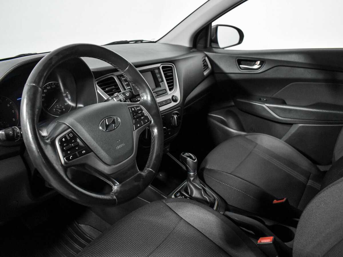 Купить Hyundai Solaris с пробегом. Фото: #8