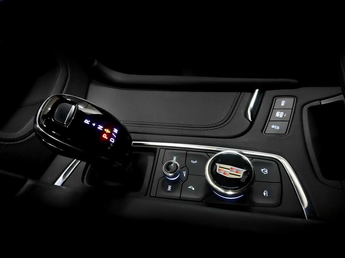 Купить Cadillac XT6 с пробегом. Фото: #27