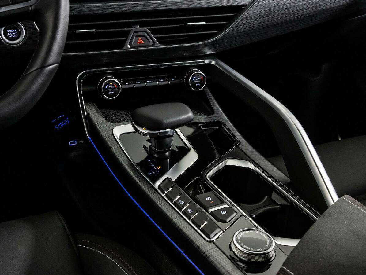 Купить Geely Tugella с пробегом. Фото: #13