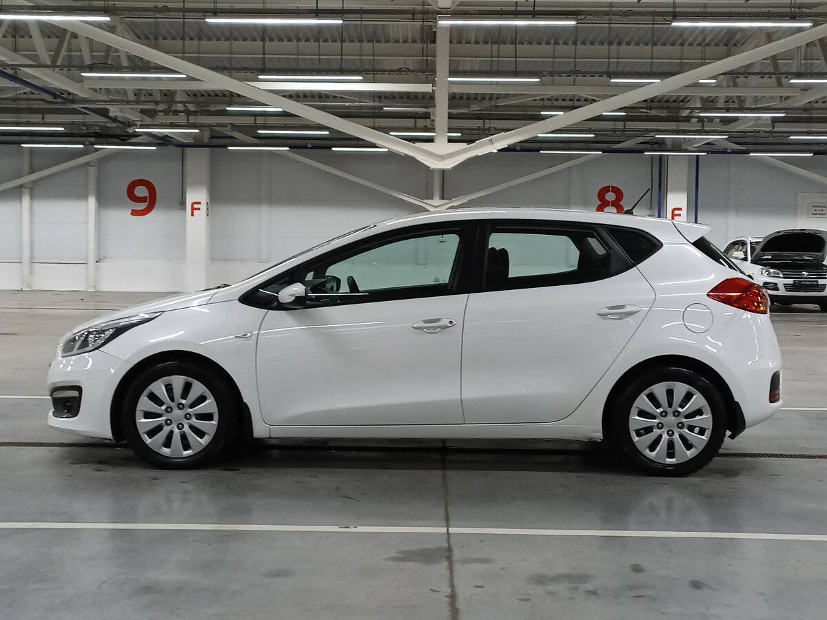 Купить Kia Ceed с пробегом. Фото: #7