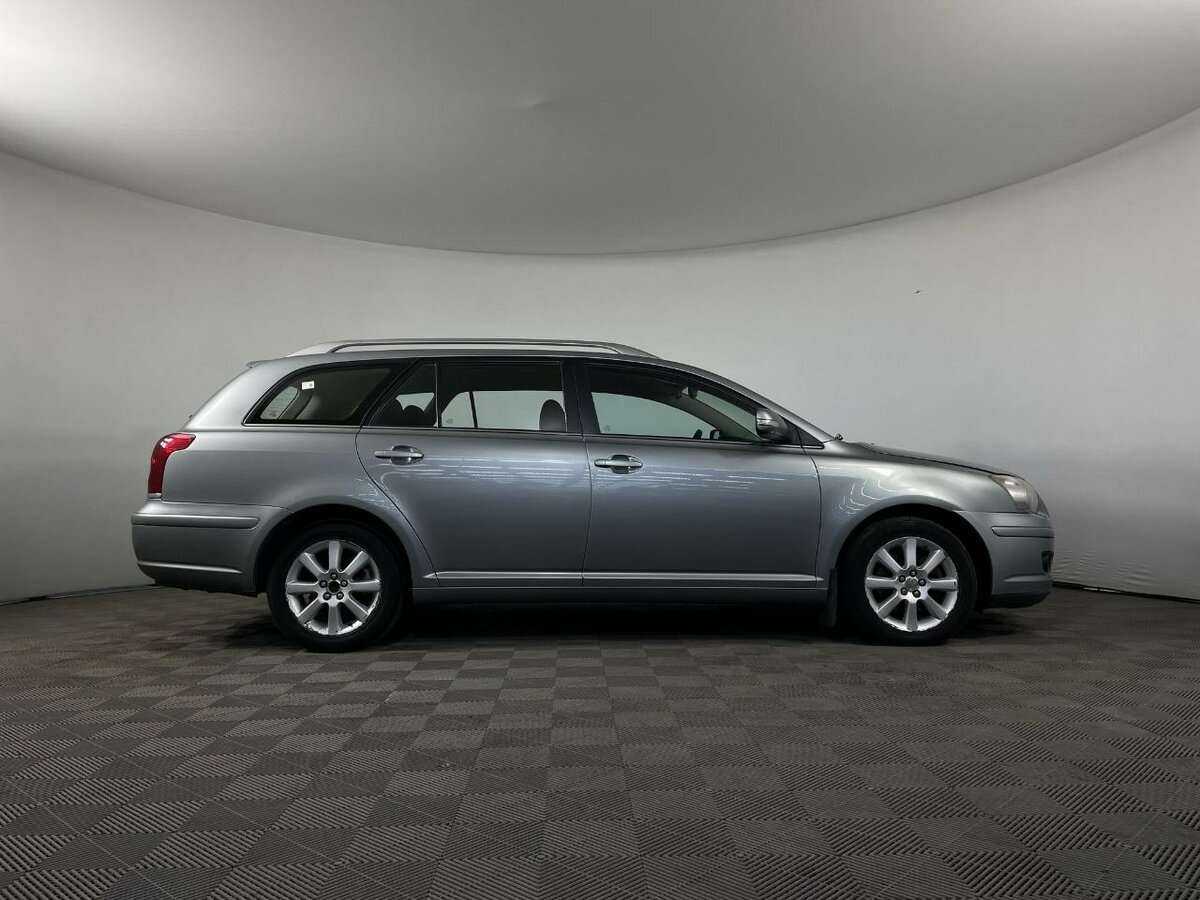 Купить Toyota Avensis с пробегом. Фото: #3