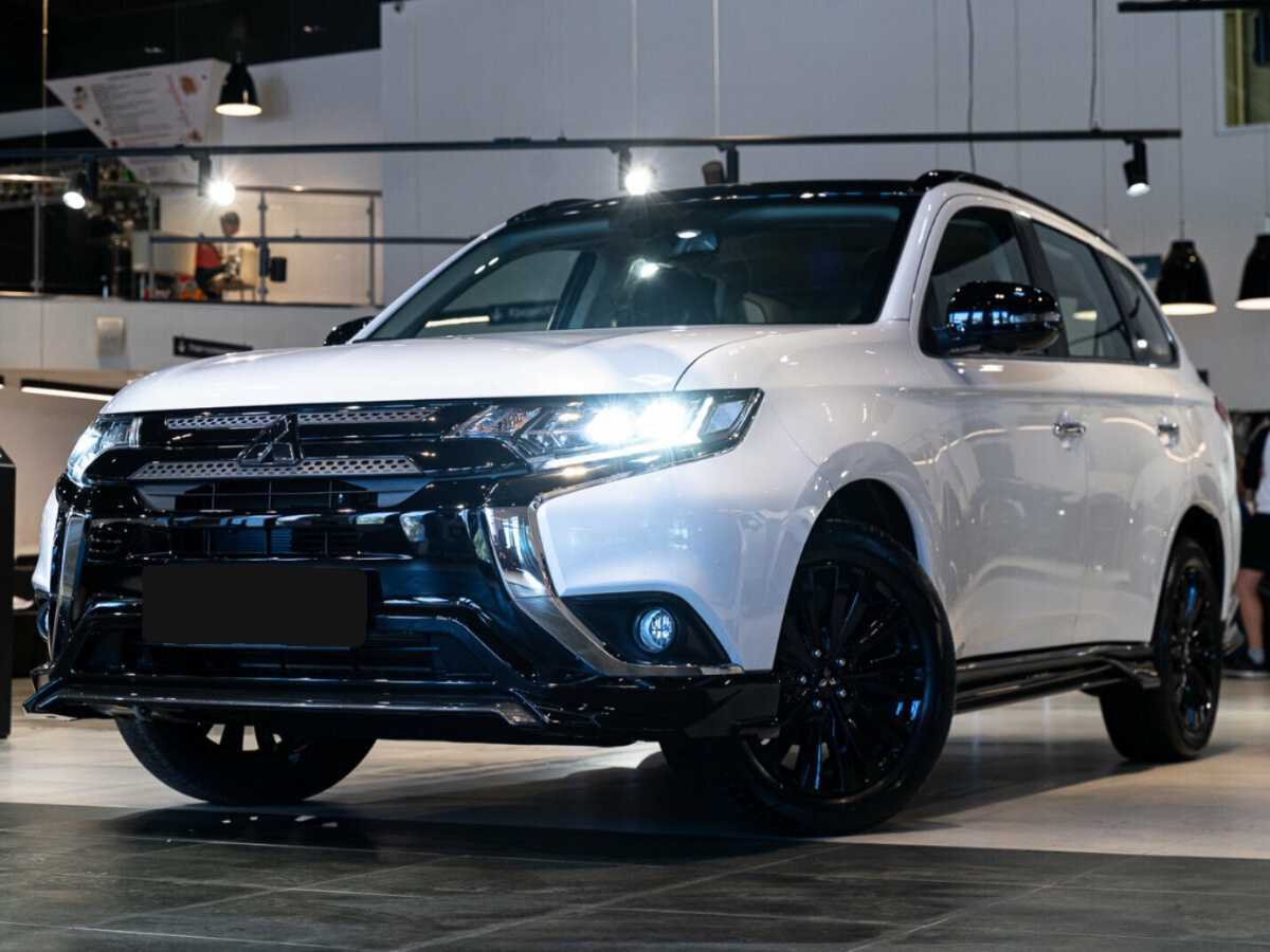 Купить Mitsubishi Outlander с пробегом. Посмотреть фото