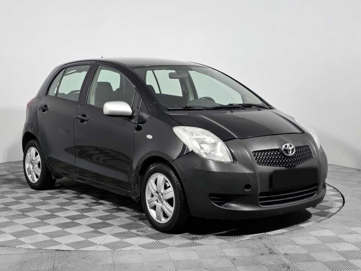 Купить Toyota Yaris с пробегом. Фото: #2