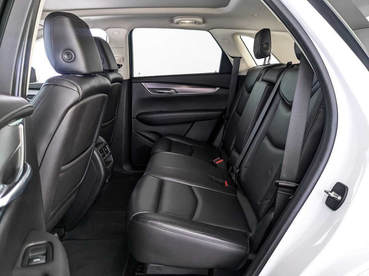 Купить Cadillac XT5 с пробегом. Фото: #13