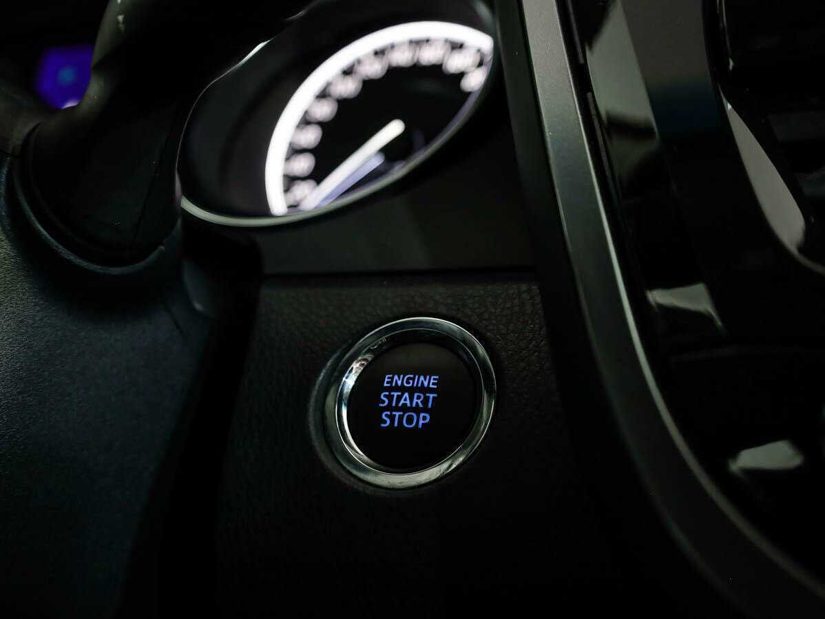 Купить Toyota Camry с пробегом. Фото: #21