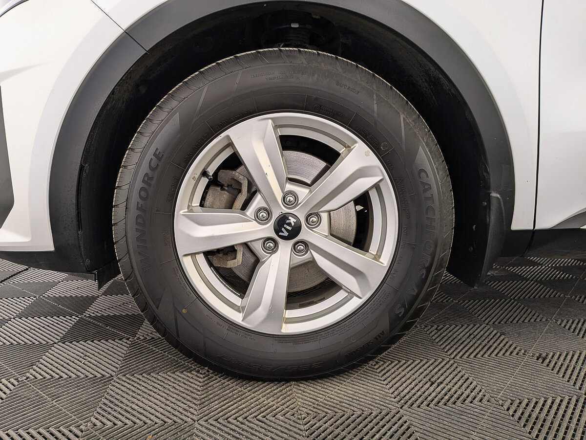 Купить Kia Sorento с пробегом. Фото: #11