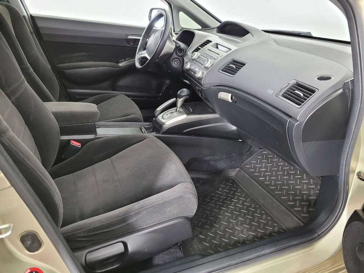 Купить Honda Civic с пробегом. Фото: #11
