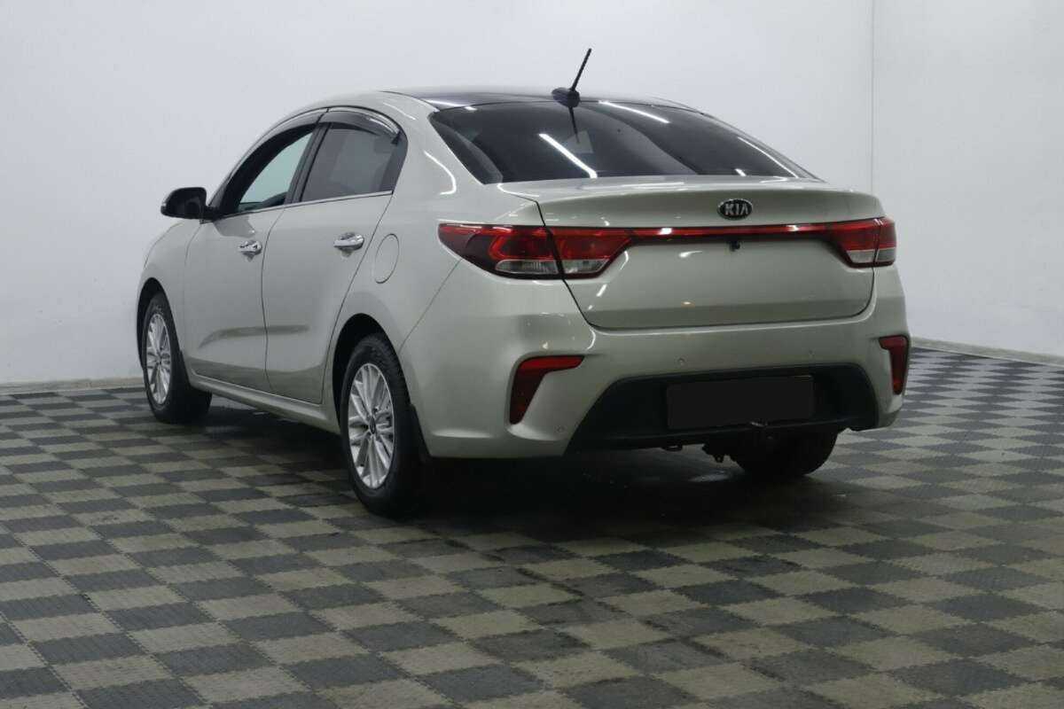 Купить Kia Rio с пробегом. Фото: #1