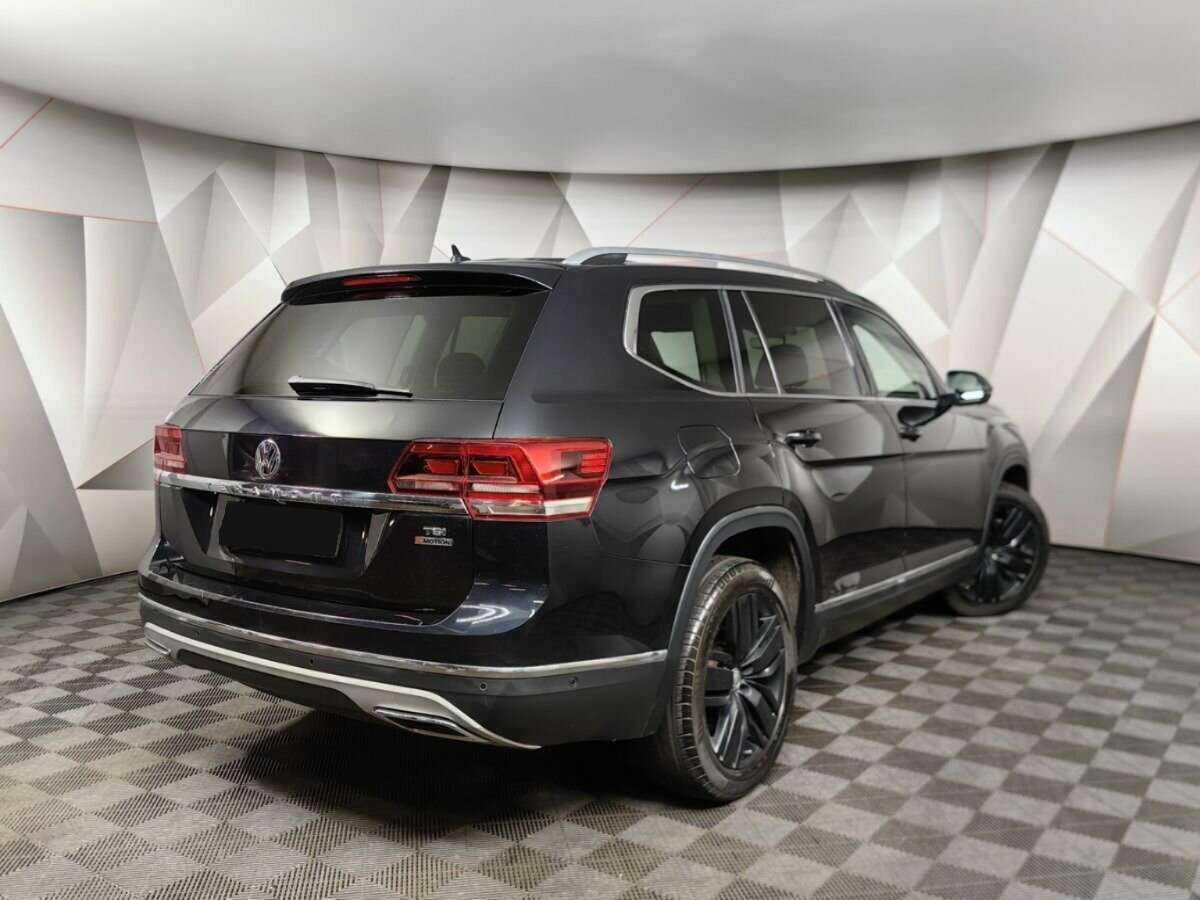 Купить Volkswagen Teramont с пробегом. Фото: #1