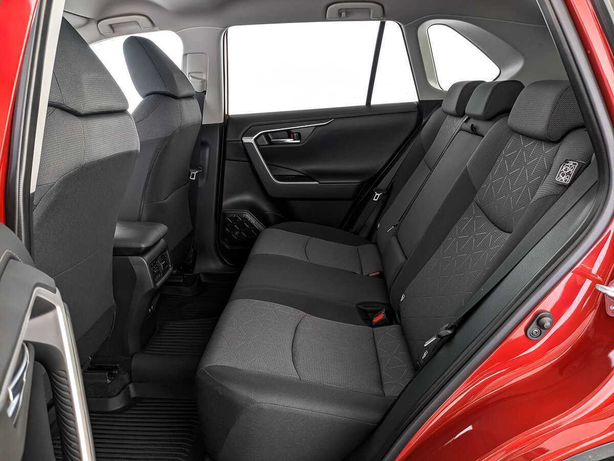 Купить Toyota RAV4 с пробегом. Фото: #13