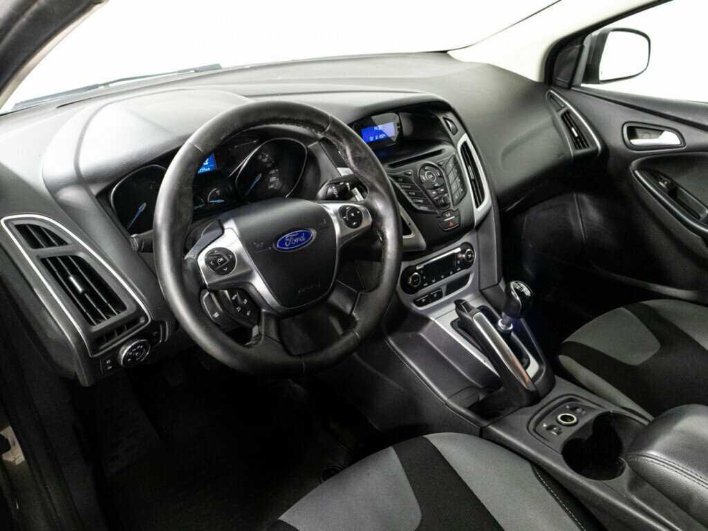 Купить Ford Focus с пробегом. Фото: #10