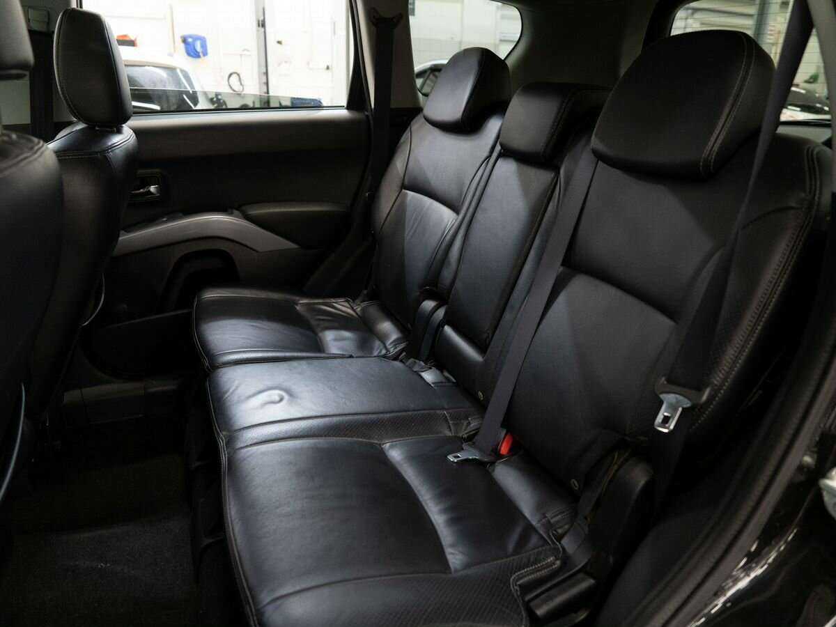Купить Mitsubishi Outlander с пробегом. Фото: #6
