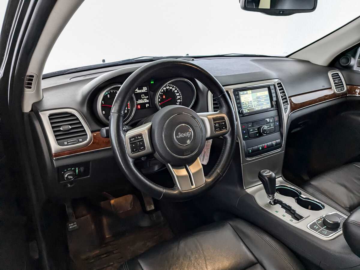 Купить Jeep Grand Cherokee с пробегом. Фото: #15