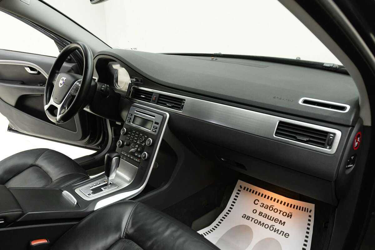 Купить Volvo XC70 с пробегом. Фото: #11