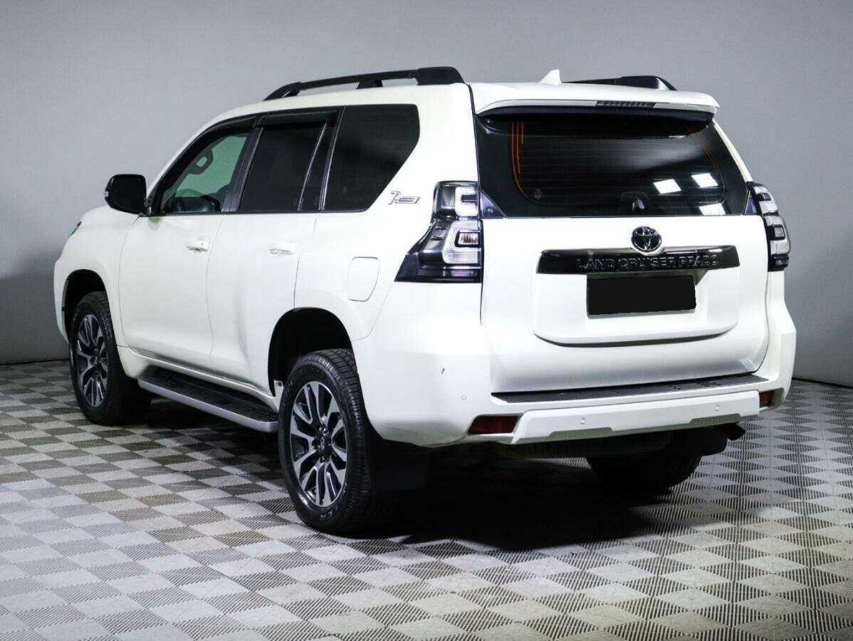 Купить Toyota Land Cruiser Prado с пробегом. Фото: #4