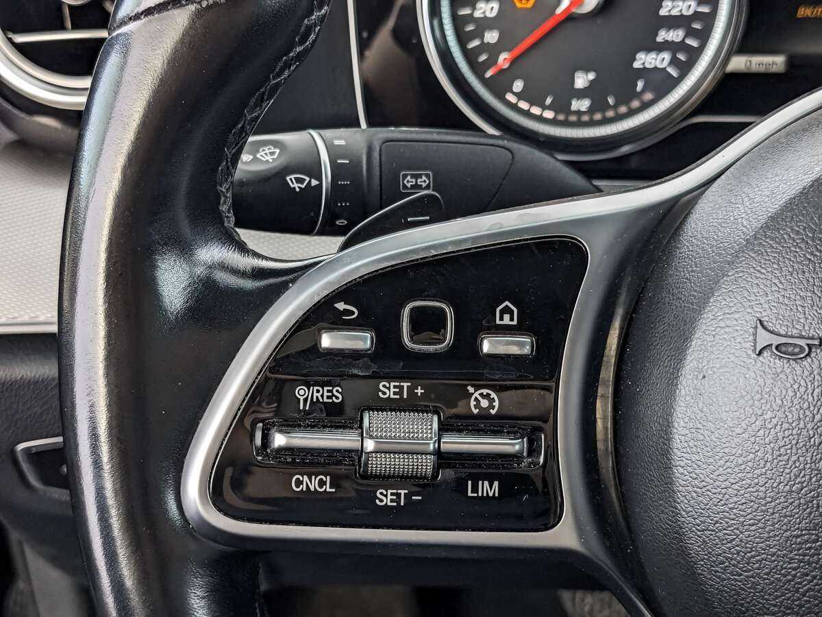 Купить Mercedes-Benz E-Класс с пробегом. Фото: #23