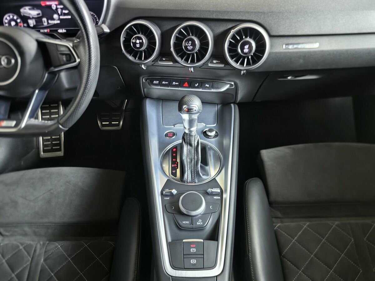 Купить Audi TT с пробегом. Фото: #10