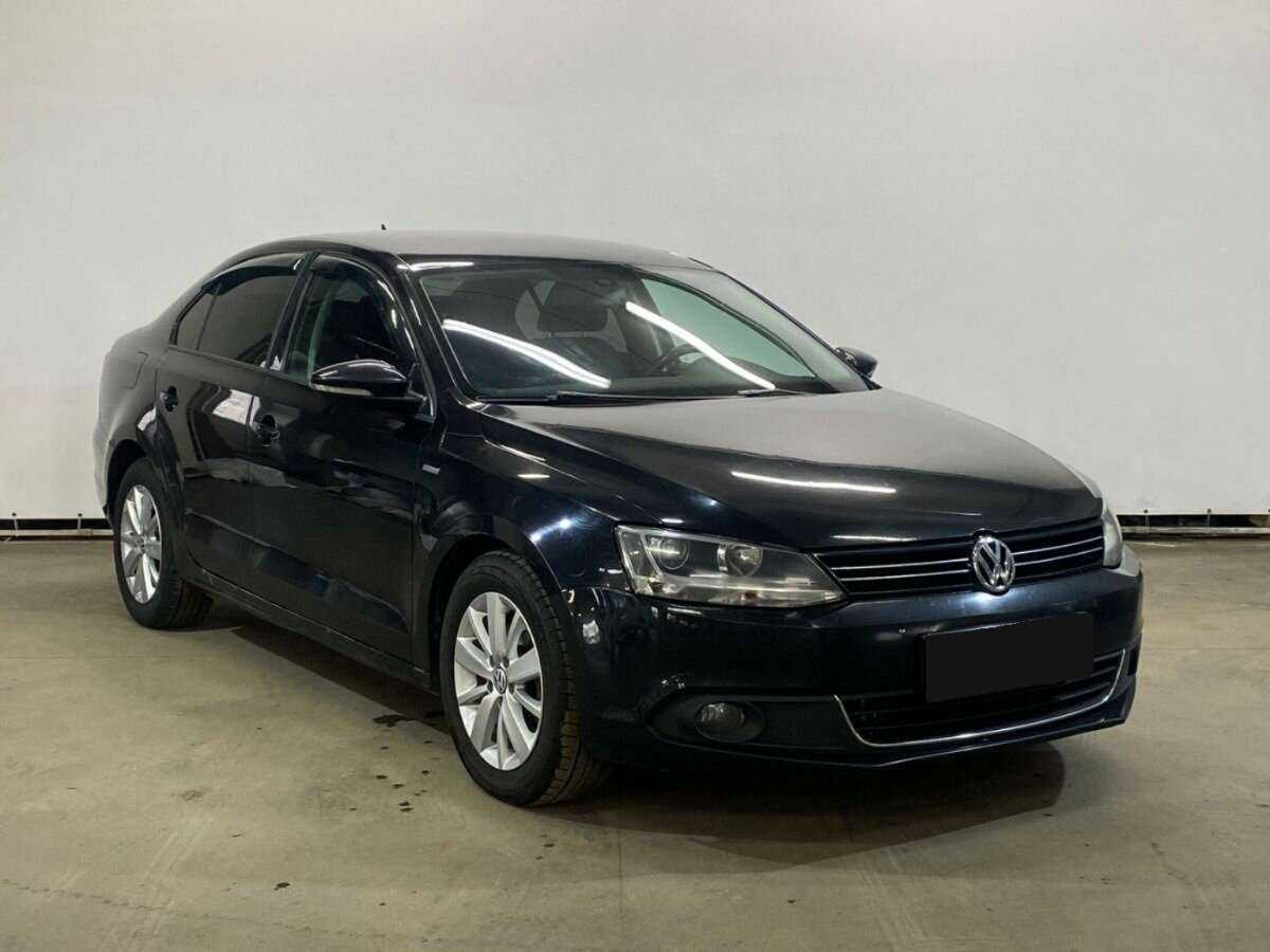 Купить Volkswagen Jetta с пробегом. Фото: #2
