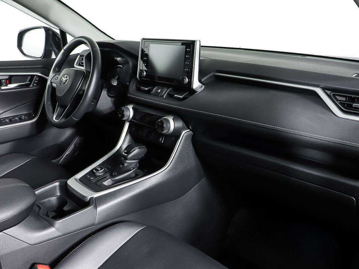 Купить Toyota RAV4 с пробегом. Фото: #8