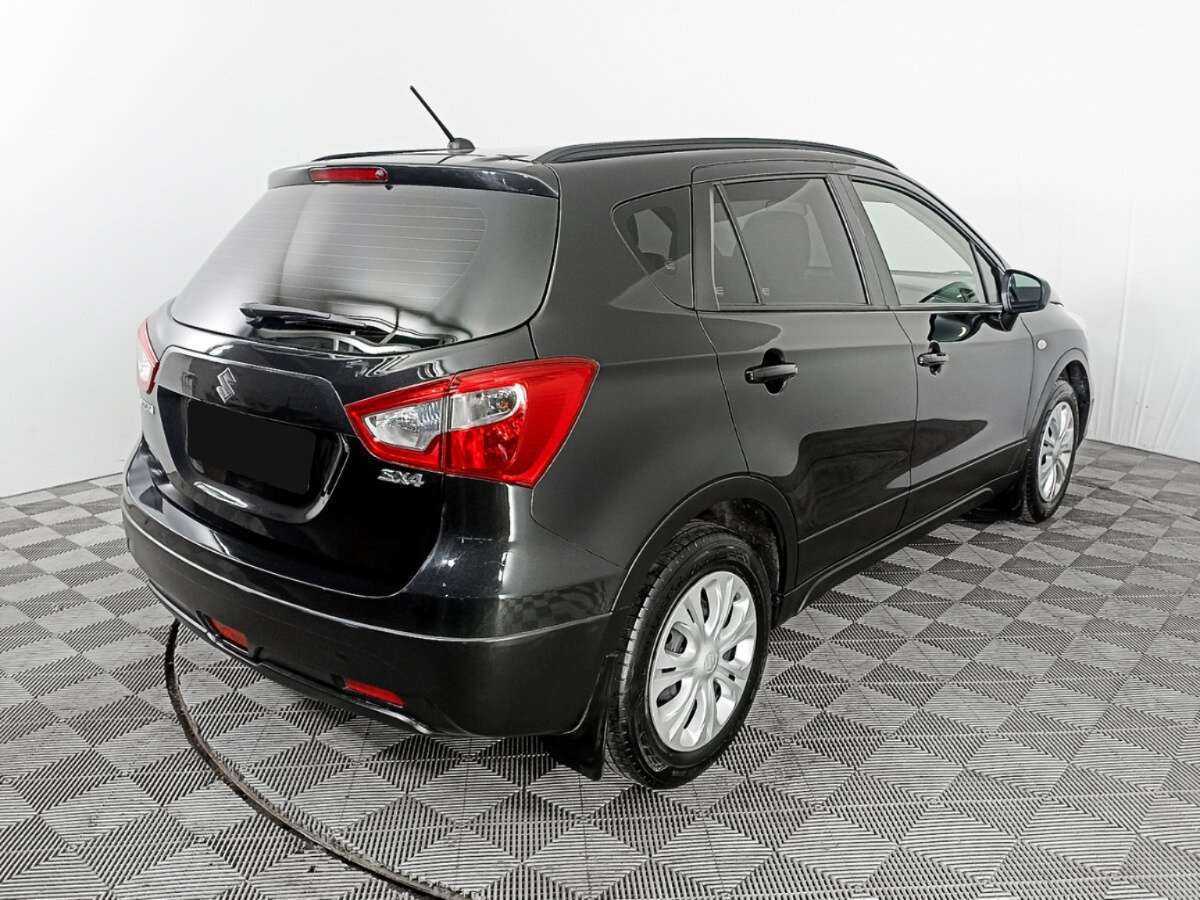 Купить Suzuki SX4 с пробегом. Фото: #4