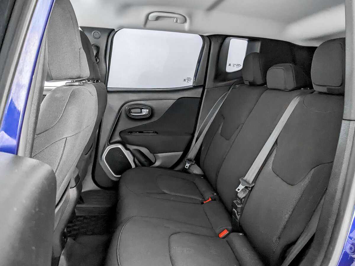 Купить Jeep Renegade с пробегом. Фото: #9