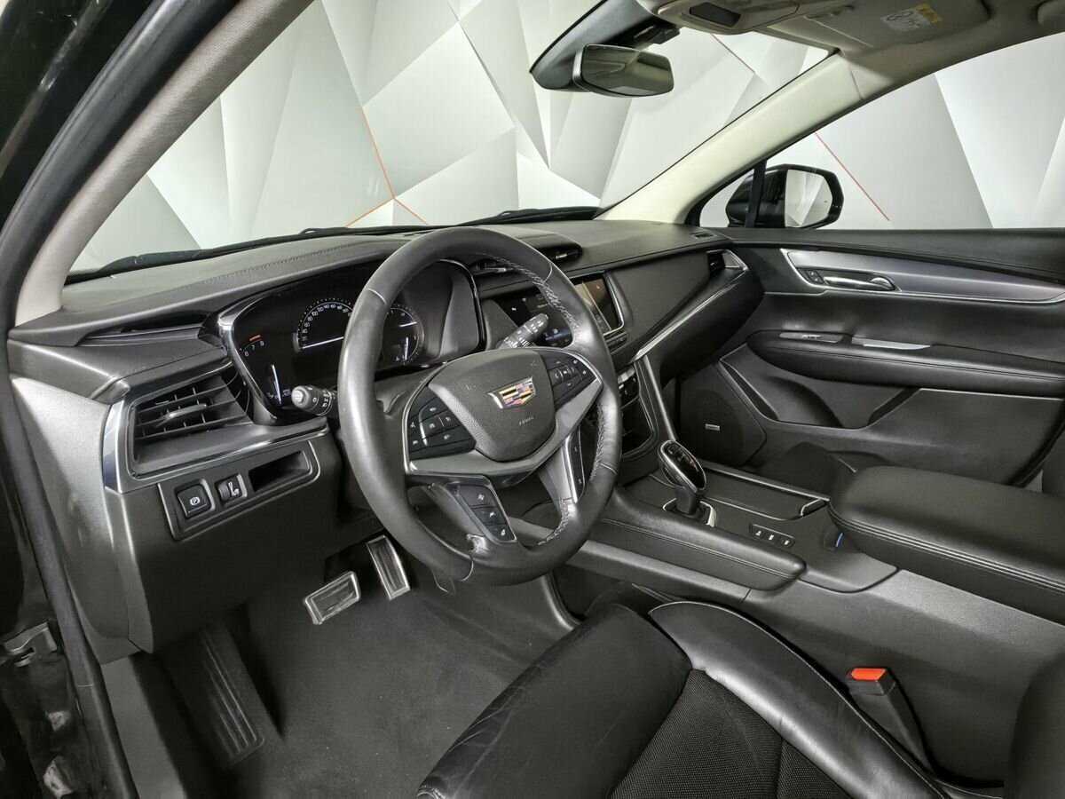 Купить Cadillac XT5 с пробегом. Фото: #13