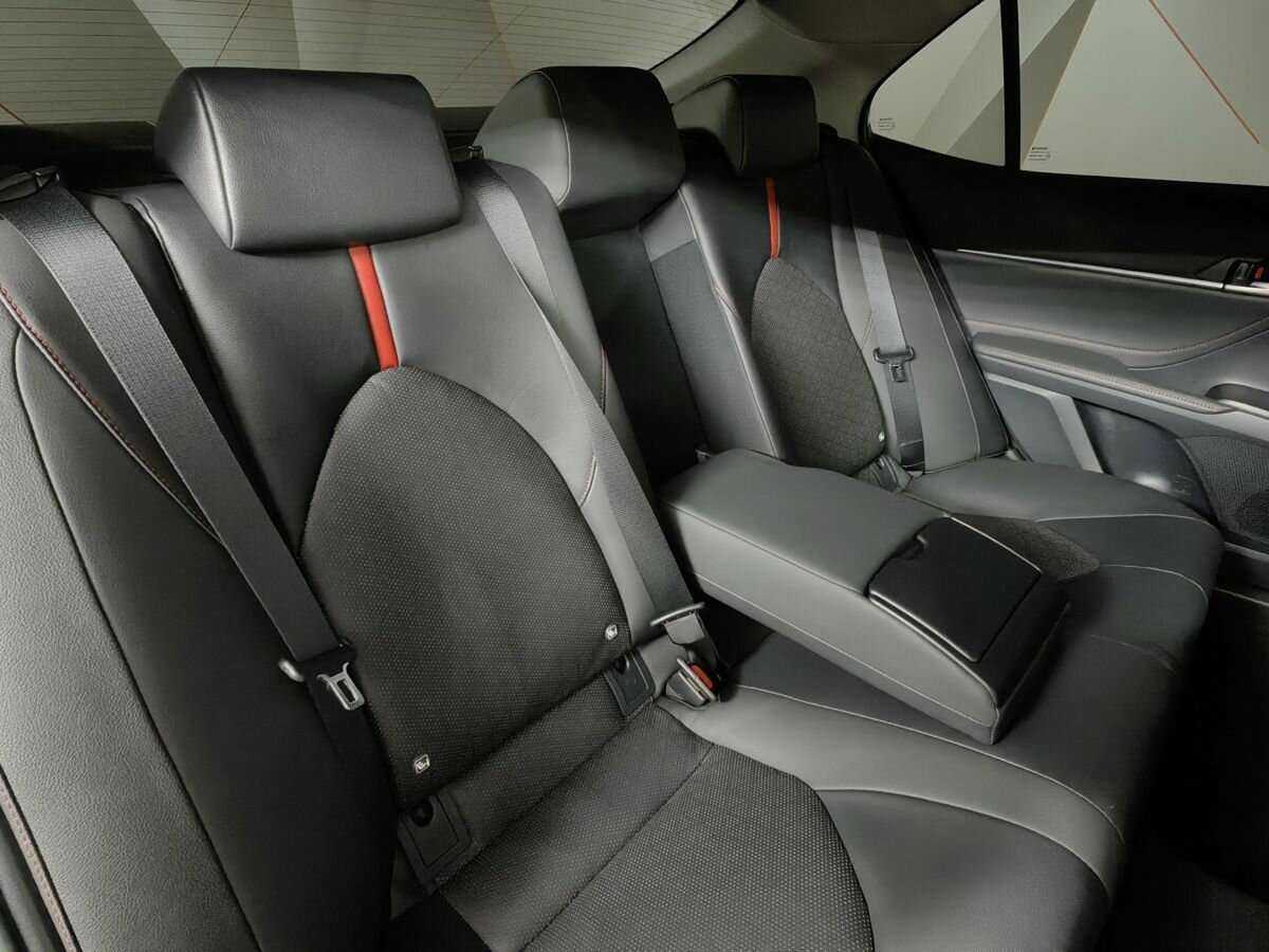 Купить Toyota Camry с пробегом. Фото: #12