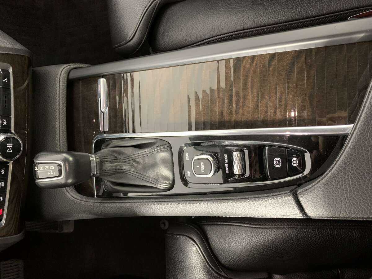 Купить Volvo XC90 с пробегом. Фото: #15