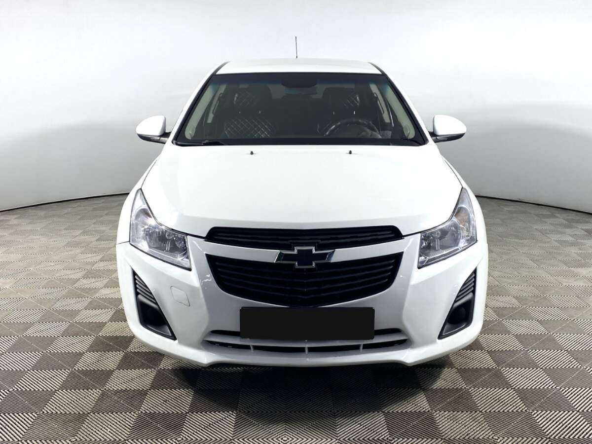 Купить Chevrolet Cruze с пробегом. Фото: #1