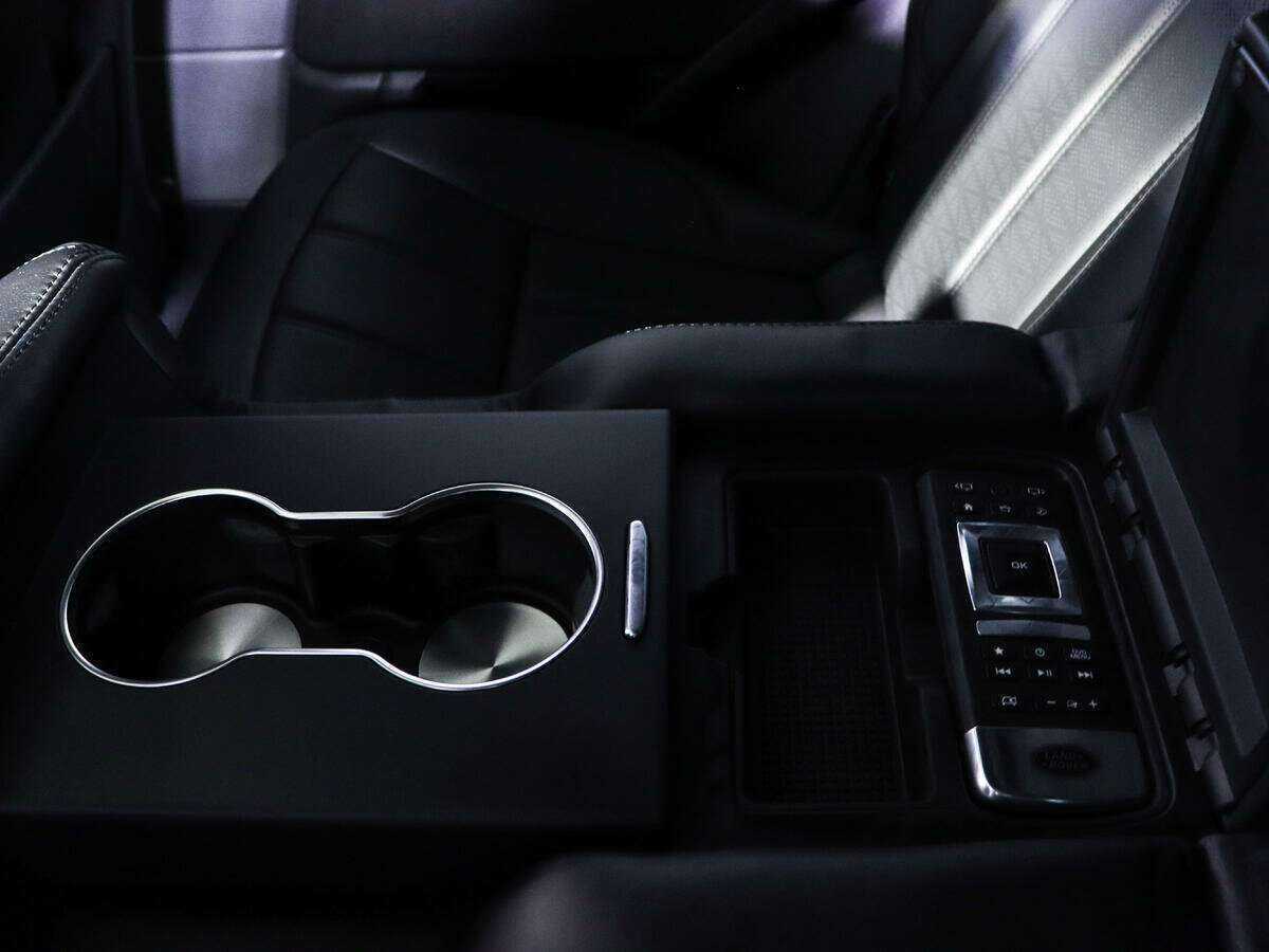Купить Land Rover Range Rover Sport с пробегом. Фото: #21