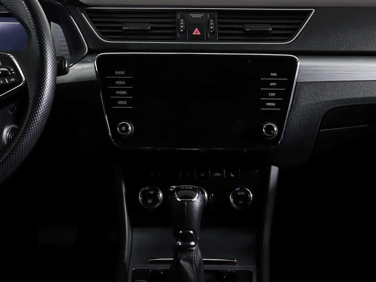 Купить Skoda Superb с пробегом. Фото: #11
