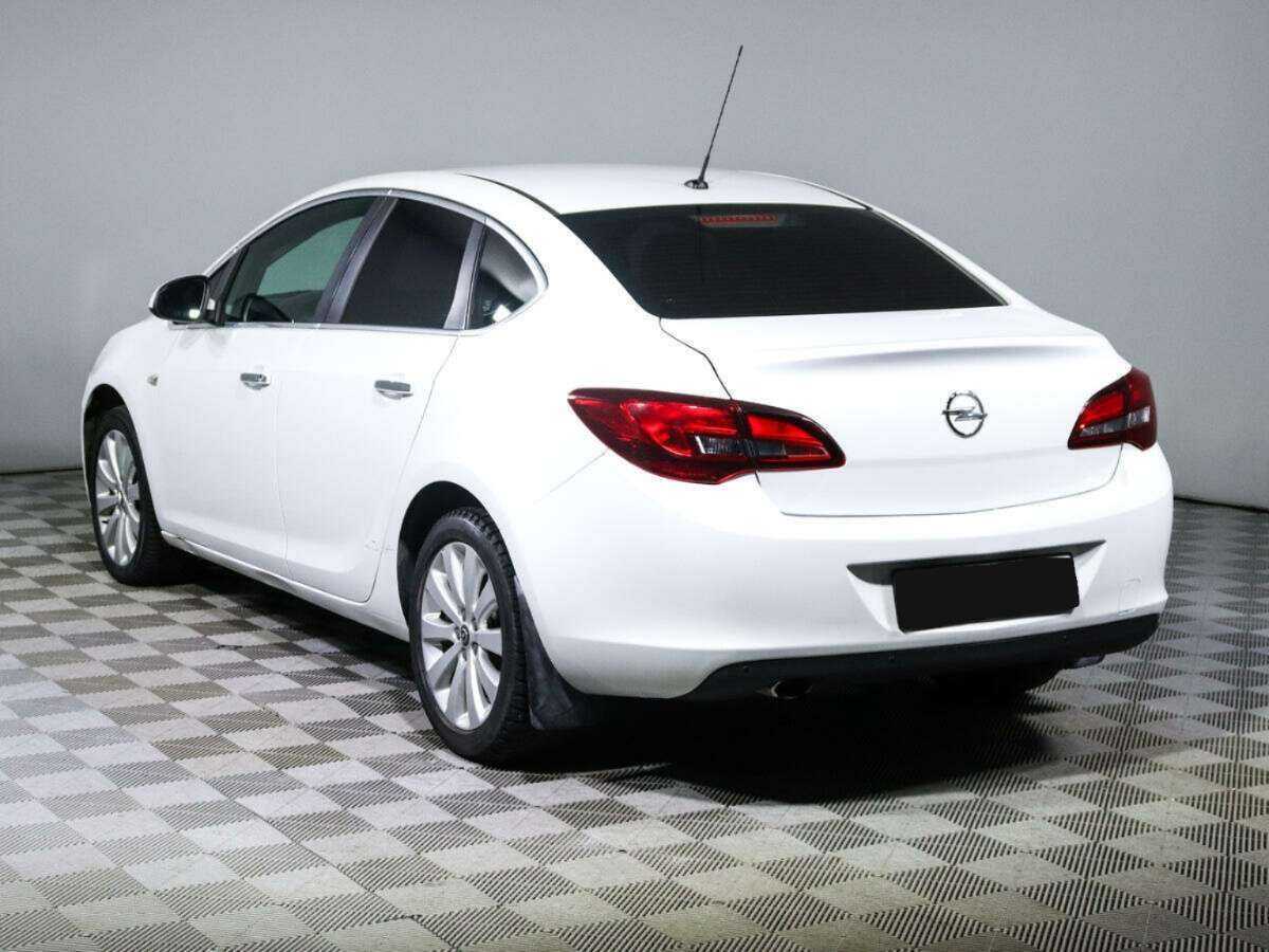Купить Opel Astra с пробегом. Фото: #5
