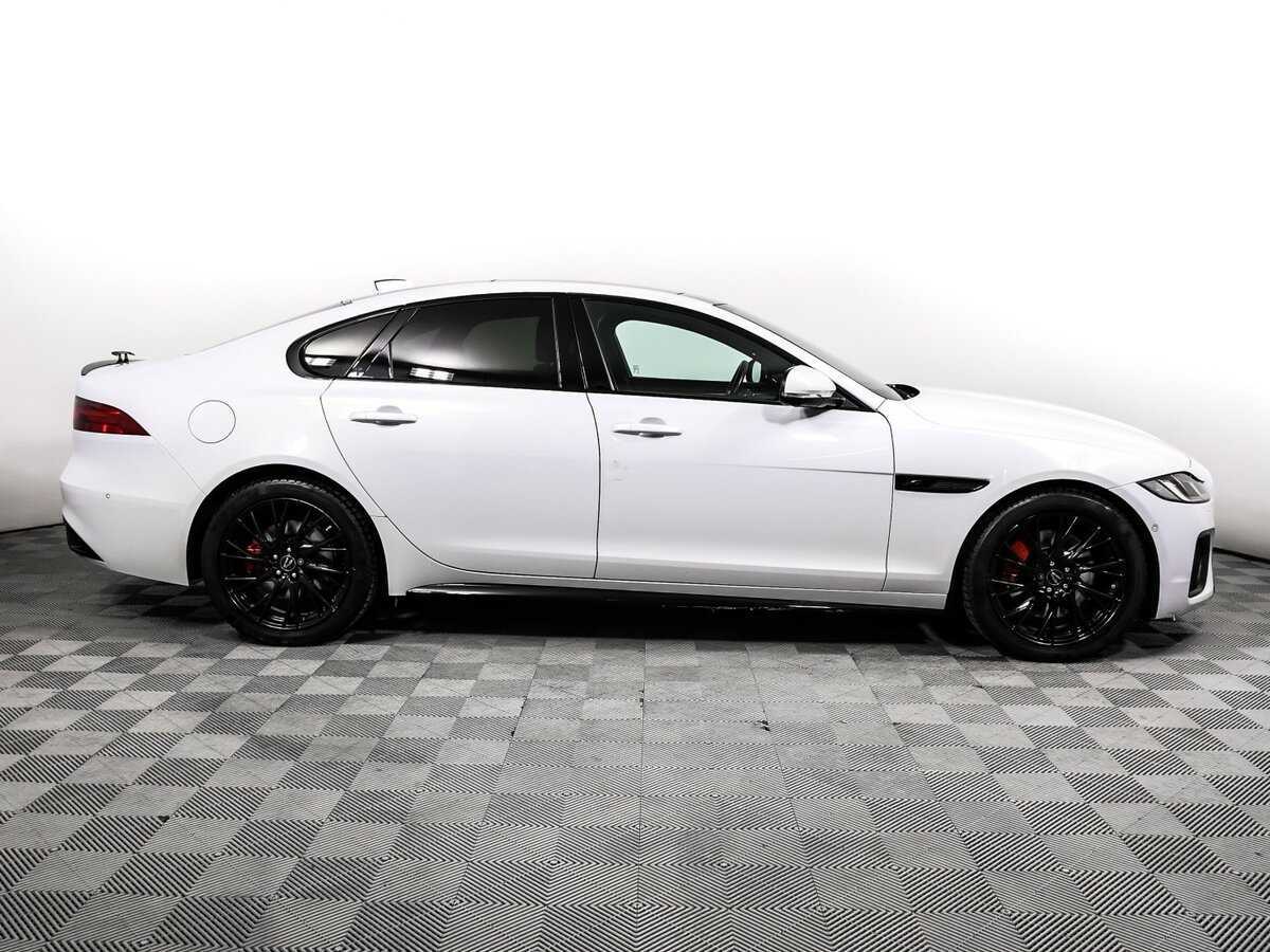 Купить Jaguar XF с пробегом. Фото: #3