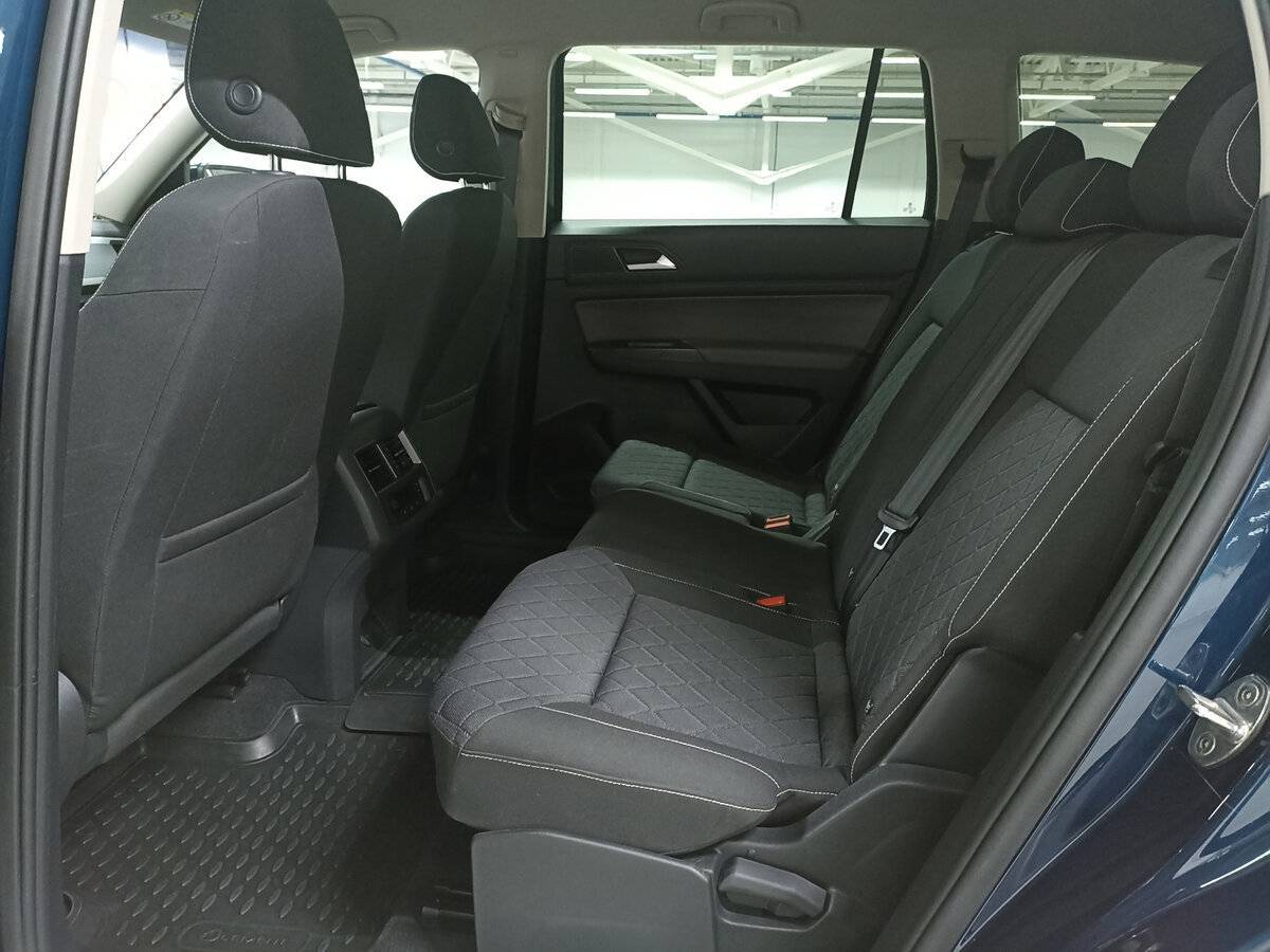 Купить Volkswagen Teramont с пробегом. Фото: #11