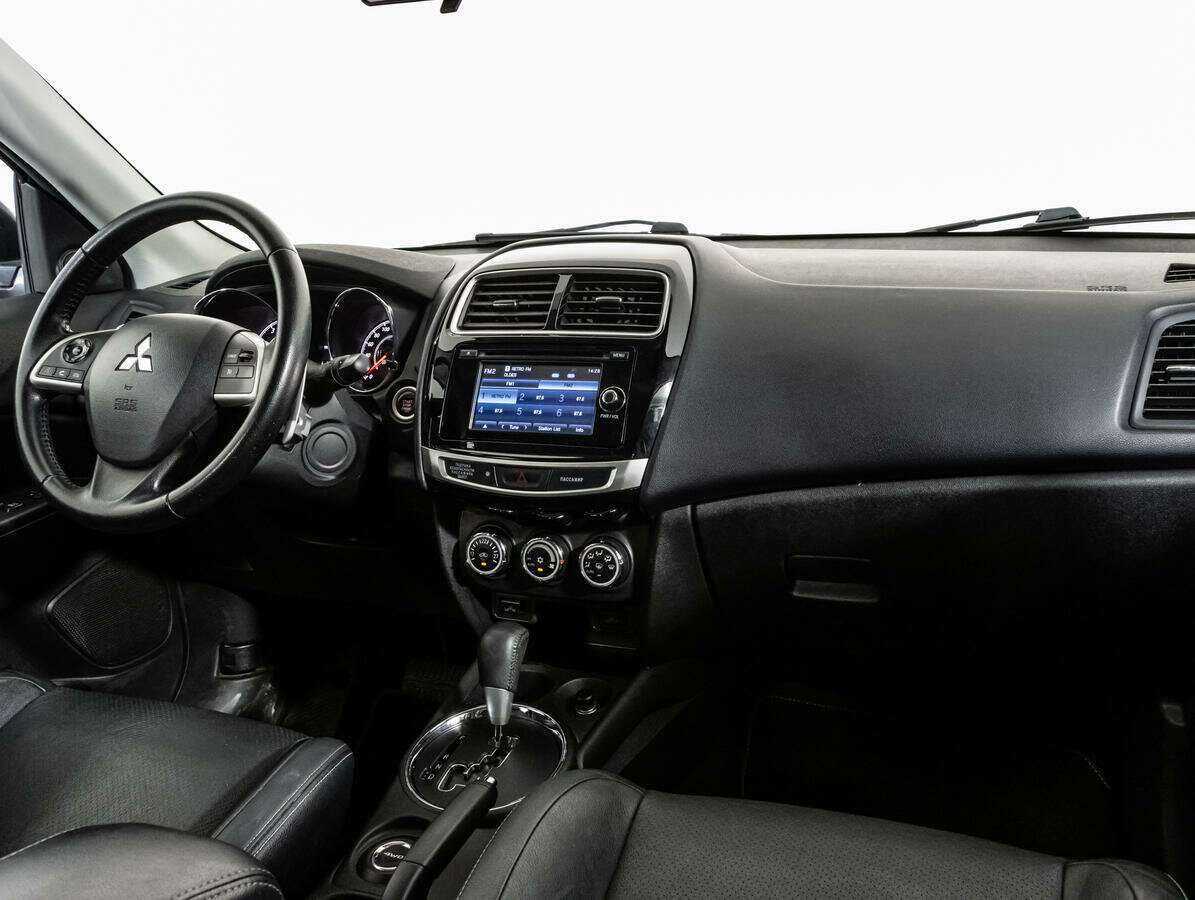 Купить Mitsubishi ASX с пробегом. Фото: #8