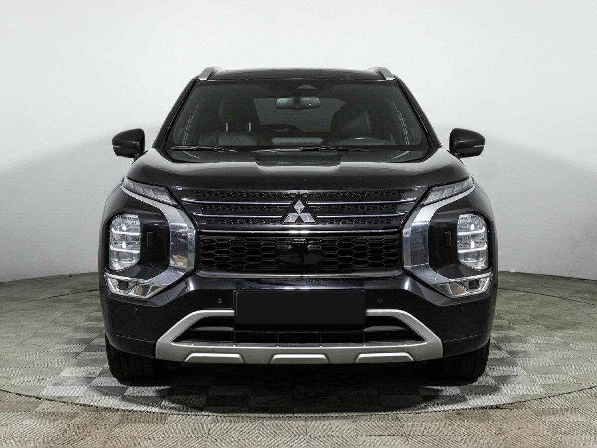 Купить Mitsubishi Outlander с пробегом. Фото: #1