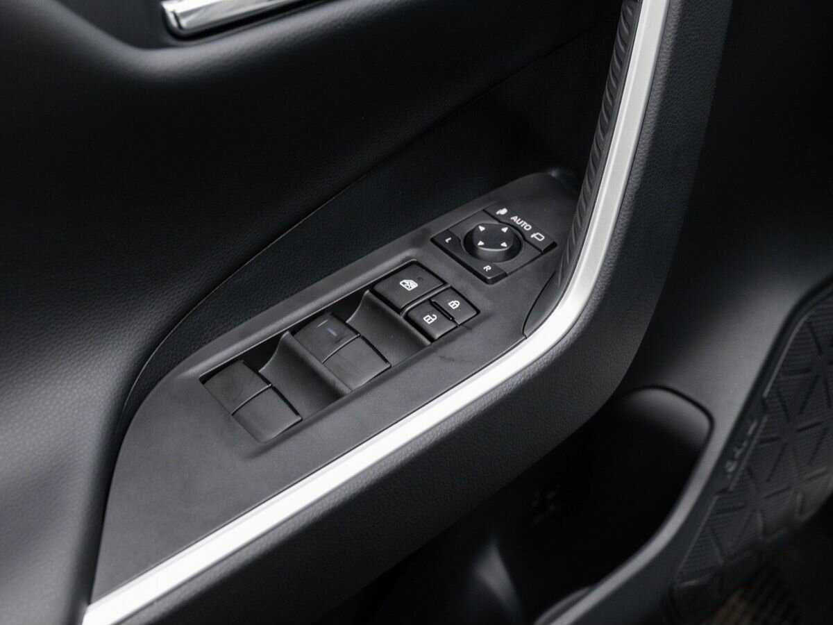Купить Toyota RAV4 с пробегом. Фото: #14
