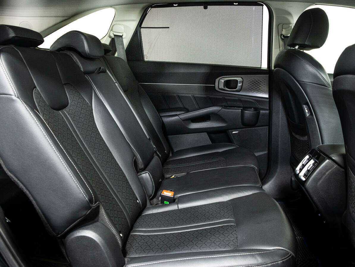 Купить Kia Sorento с пробегом. Фото: #21