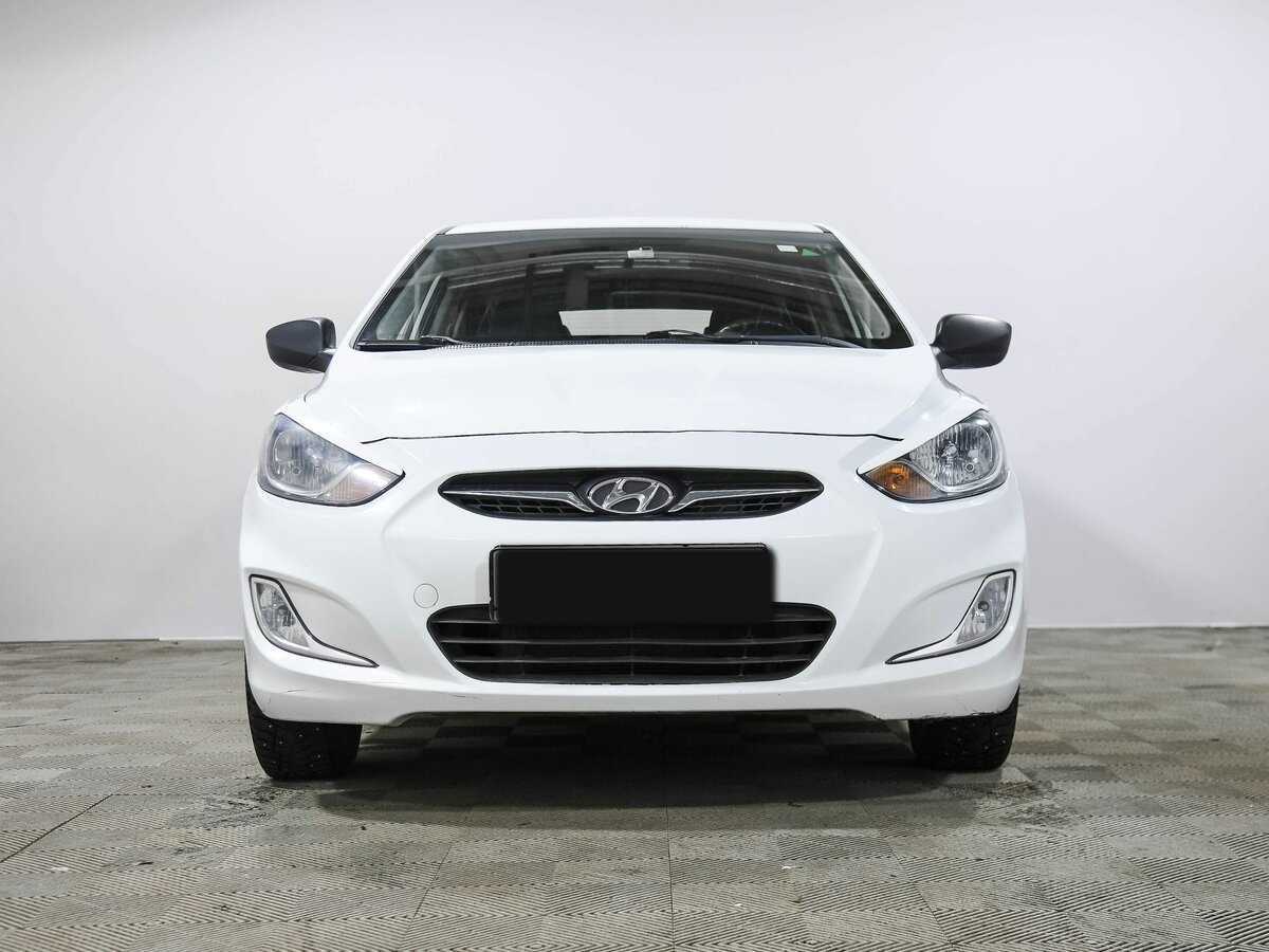 Купить Hyundai Solaris с пробегом. Фото: #1