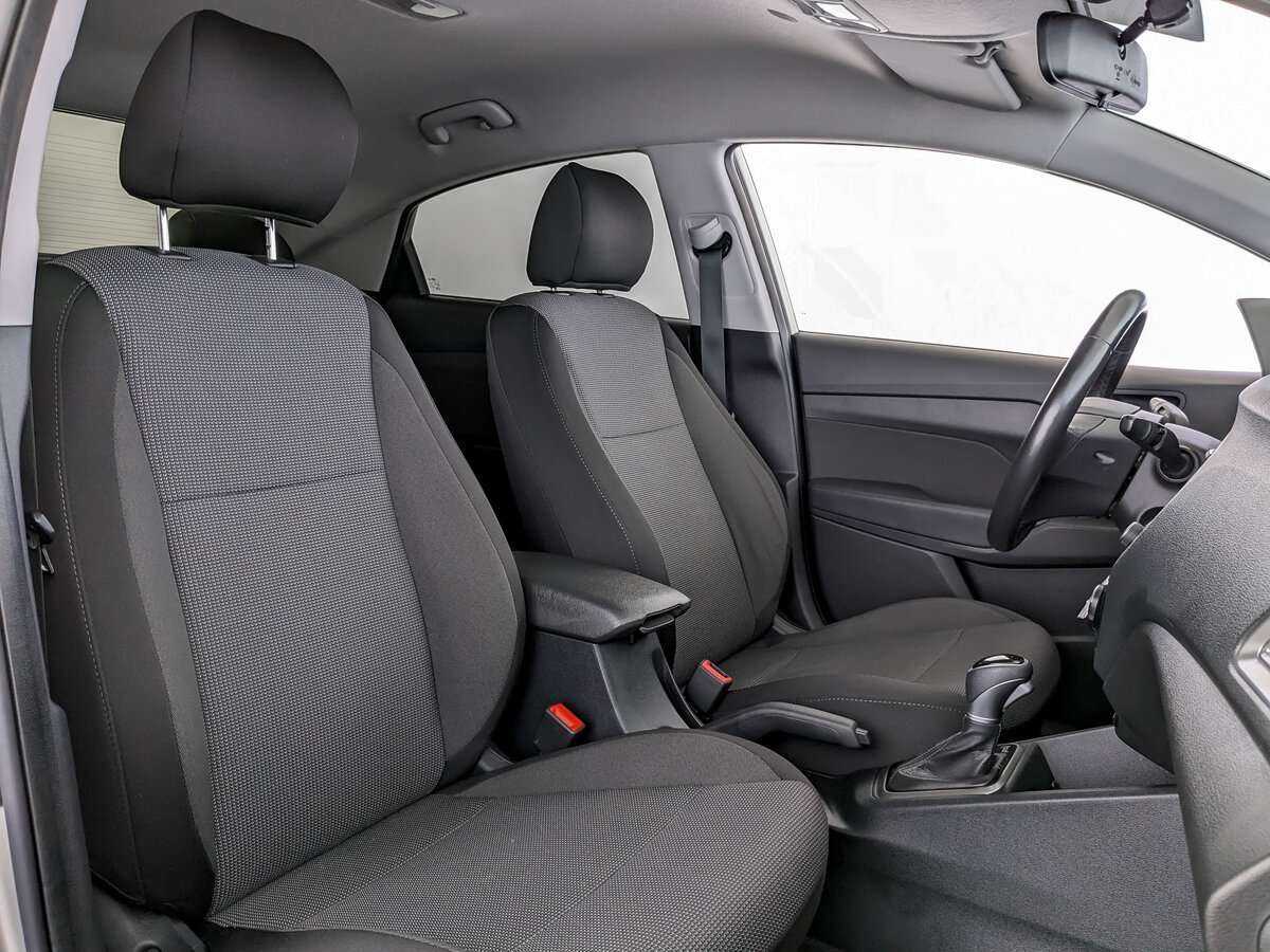 Купить Hyundai Solaris с пробегом. Фото: #17