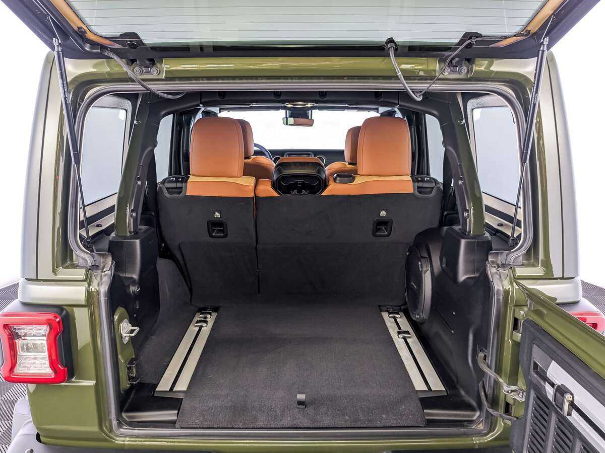 Купить Jeep Wrangler с пробегом. Фото: #9