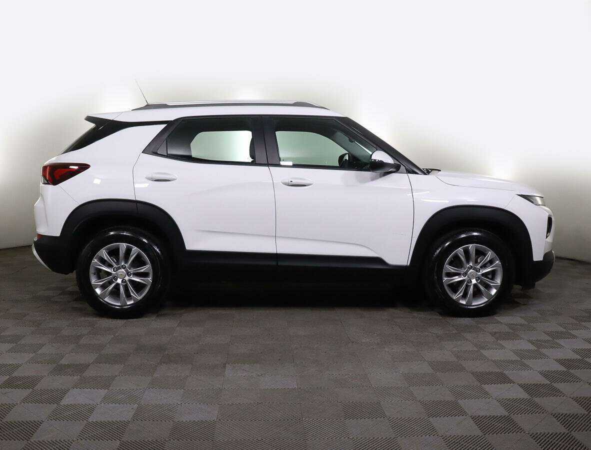 Купить Chevrolet TrailBlazer с пробегом. Фото: #2