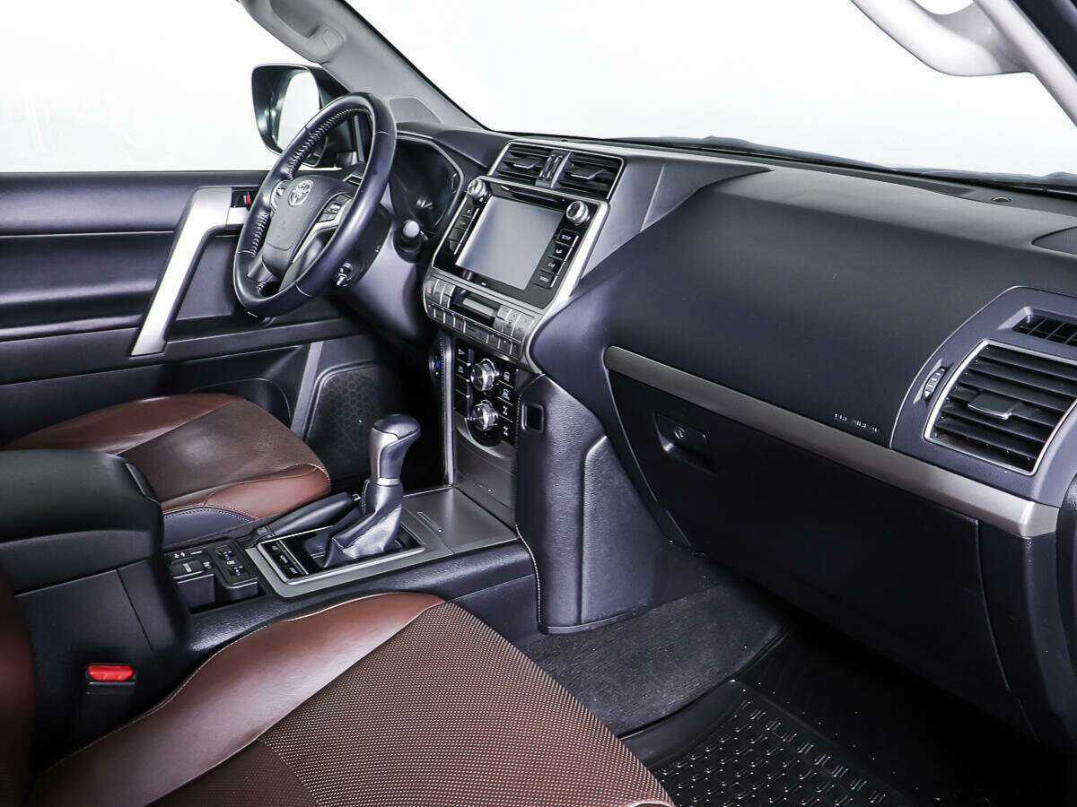 Купить Toyota Land Cruiser Prado с пробегом. Фото: #8